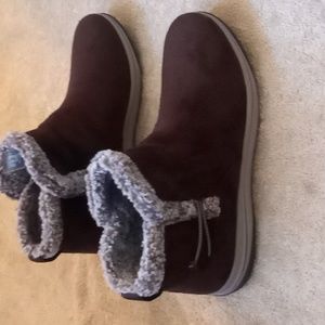 NWOT Clarks Cloudsteppers Breeze Fur Lined Ankle Boots